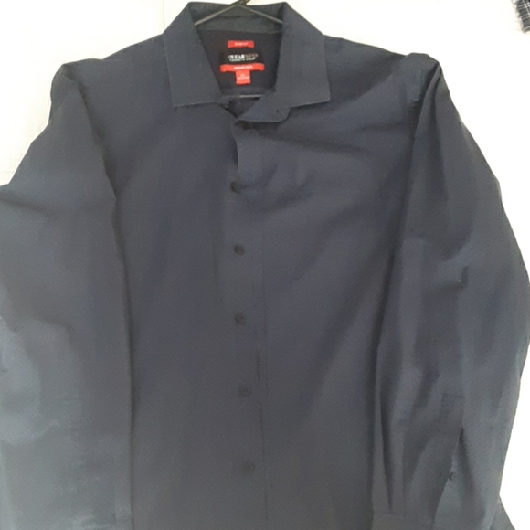 kenneth cole awear tech shirt